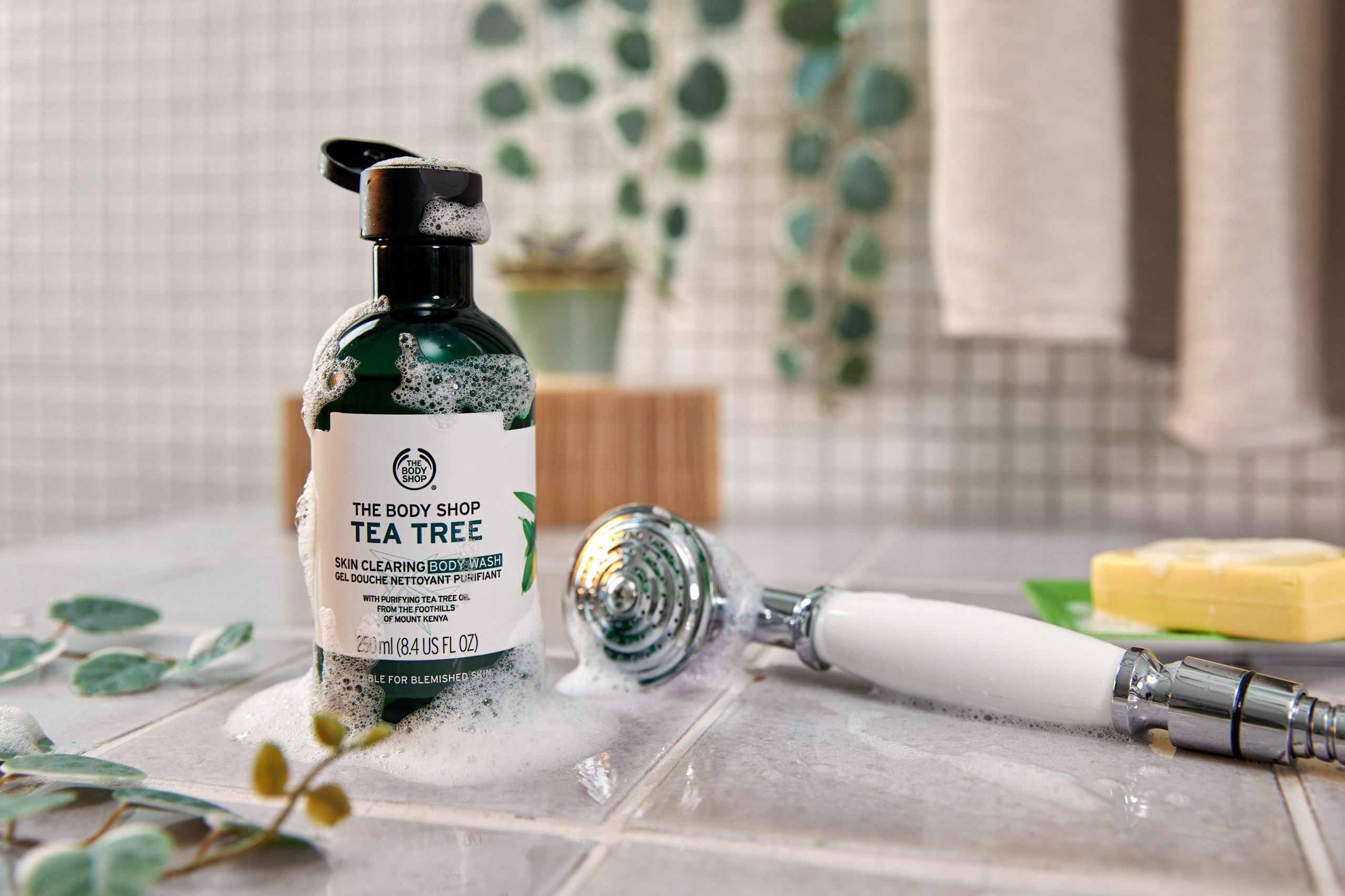 Tea Tree - Larës Trupi për Pastrimin e Lëkurës