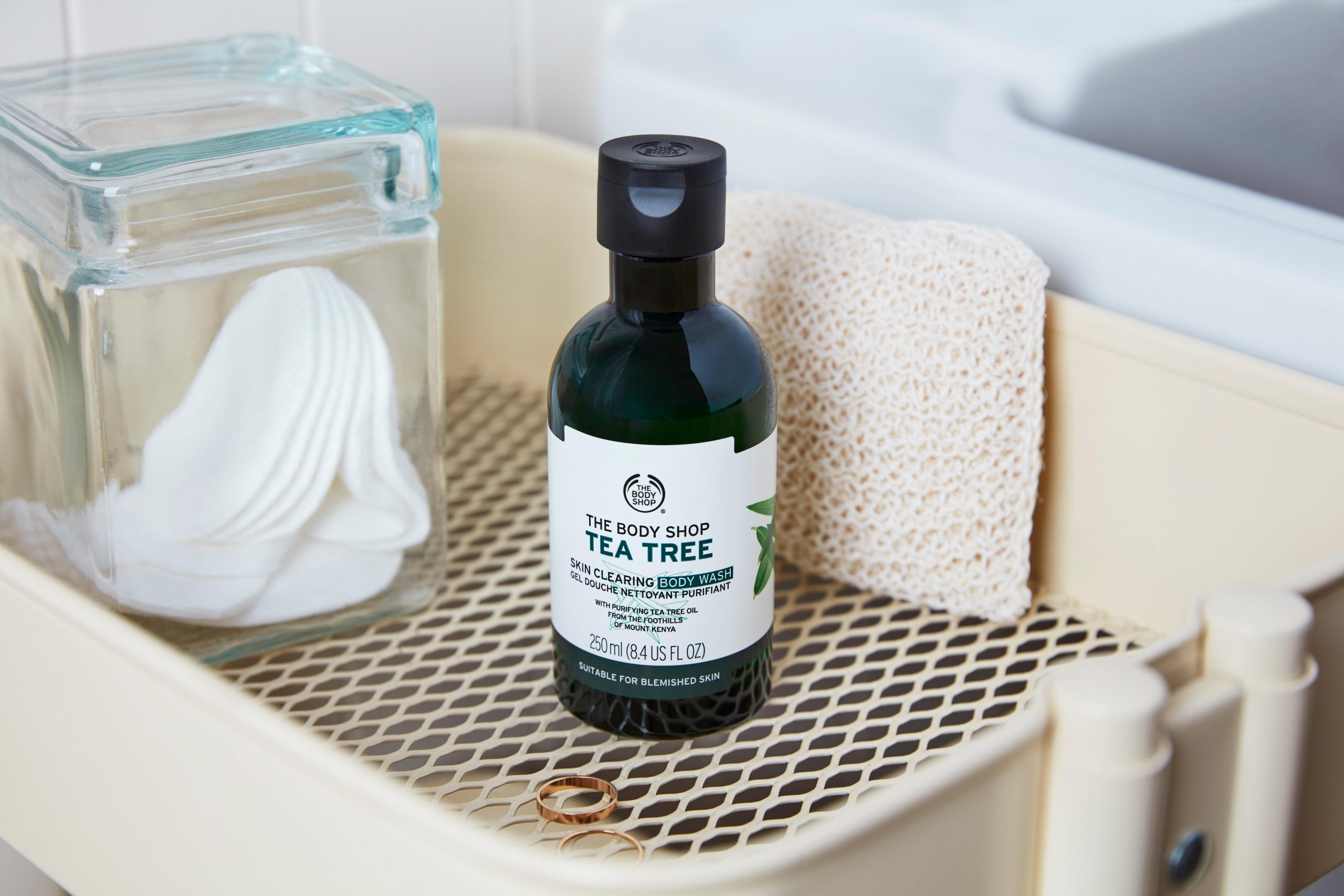 Tea Tree - Larës Trupi për Pastrimin e Lëkurës